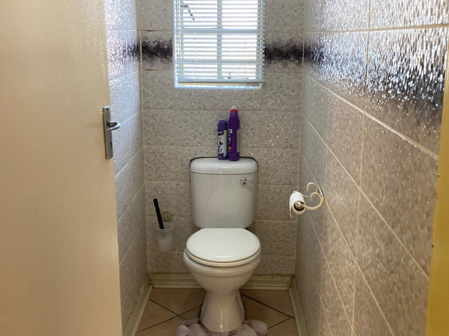 3 Bedroom Property for Sale in Tlhabane West North West